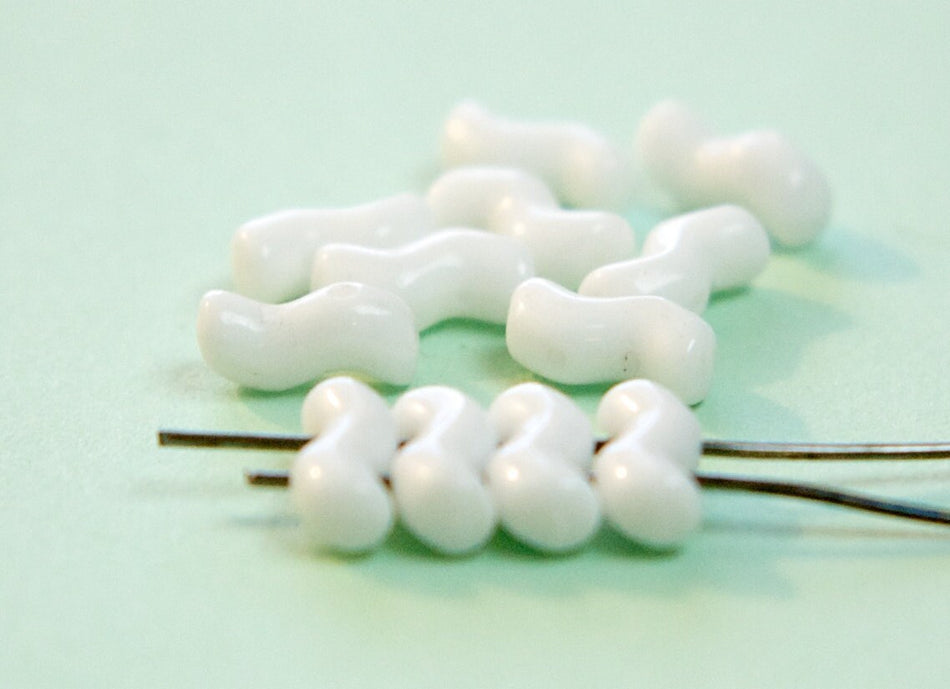 Vintage Opaque White 2 Hole ZigZag Z German Glass Beads SM (12) grm057C