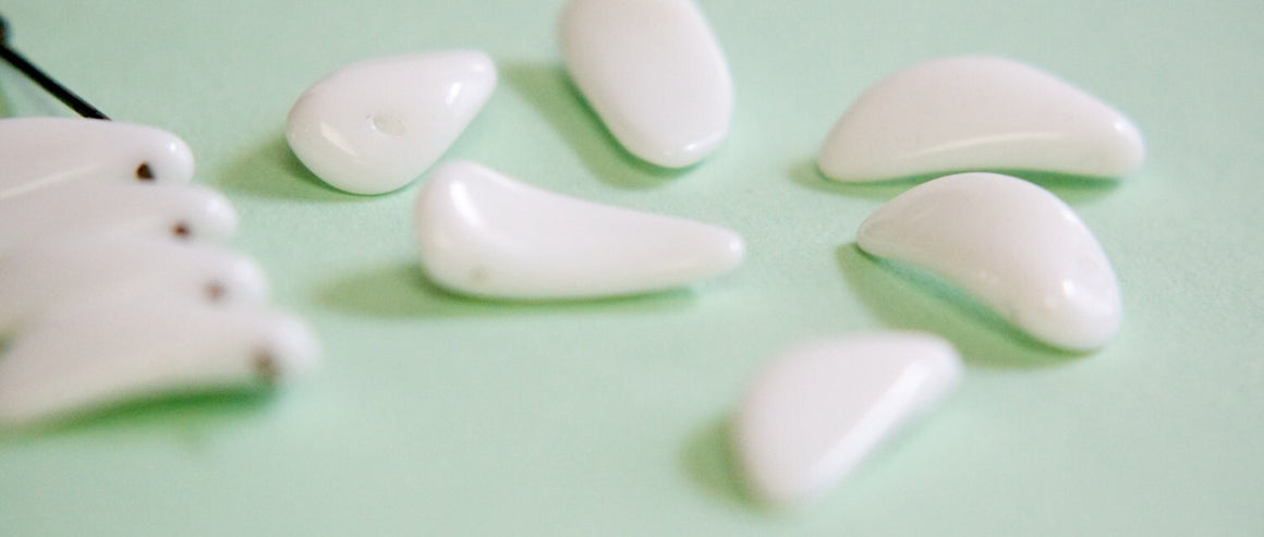 Vintage Opaque White Curved Petal Drop German Glass Beads (10) grm058A