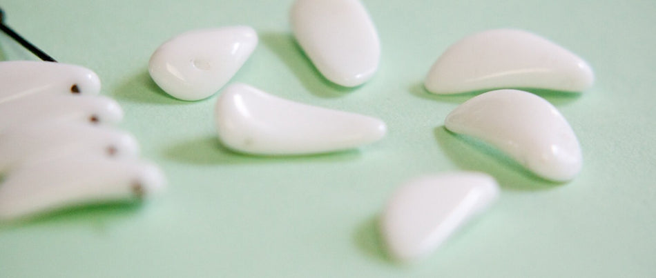 Vintage Opaque White Curved Petal Drop German Glass Beads (10) grm058A