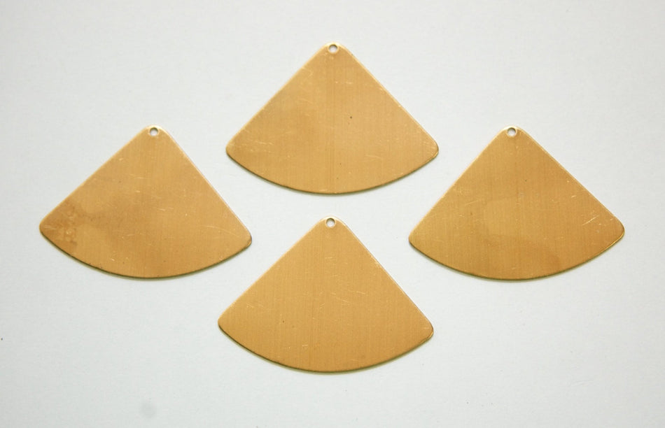 1 Top Hole Rounded Triangle Drops Pendants (6) mtl272B