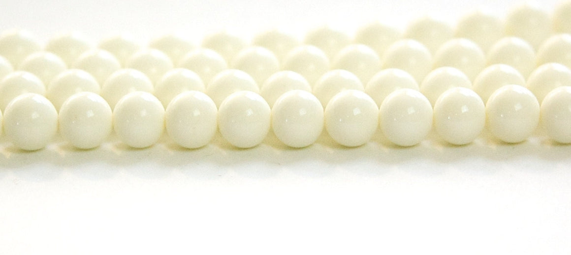 Vintage Opaque Ivory Glass Beads Japan 8mm (8) jpn003M