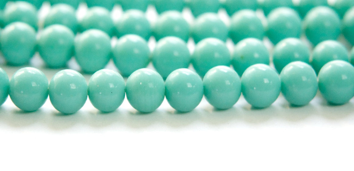 Vintage Green Turquoise Glass Beads Japan 8- 9mm (6) jpn005K