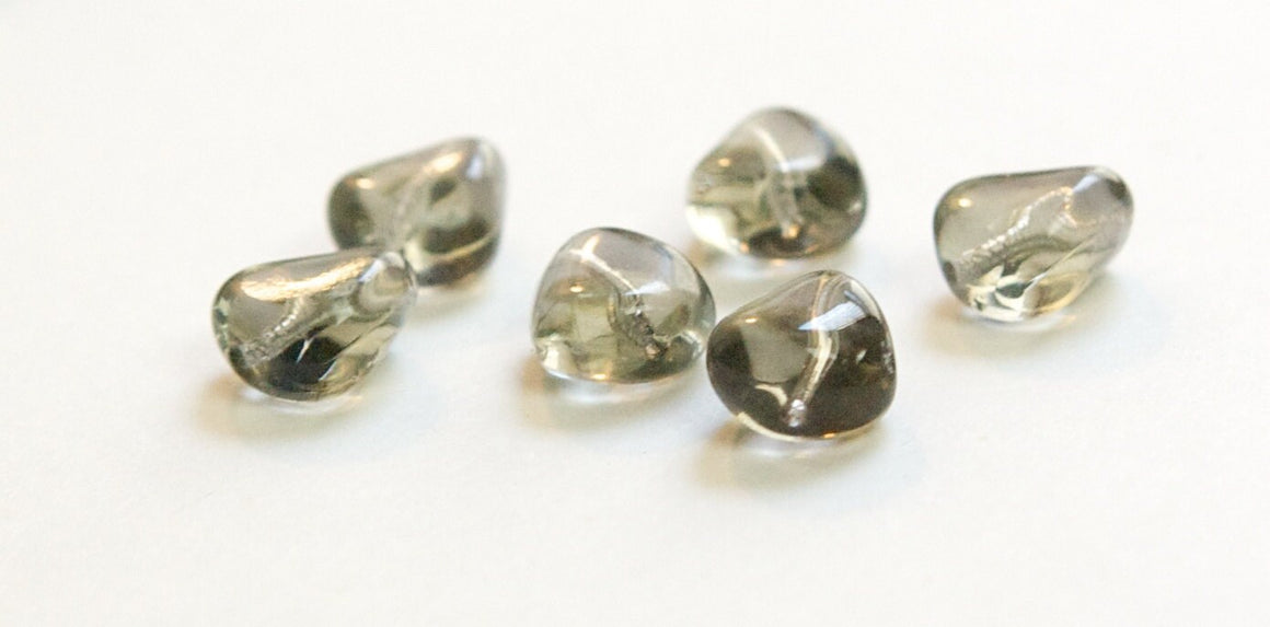 Vintage Black Diamond German Glass Nugget Triangle 12mm Beads (6) grm061B