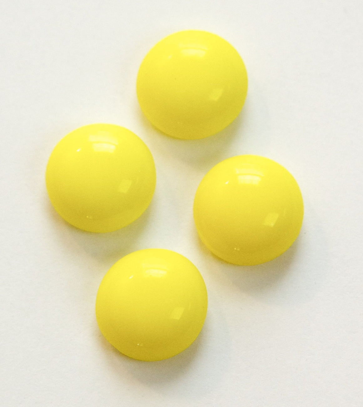 Vintage Opaque Yellow Glass Cabochons 13mm cab704DD