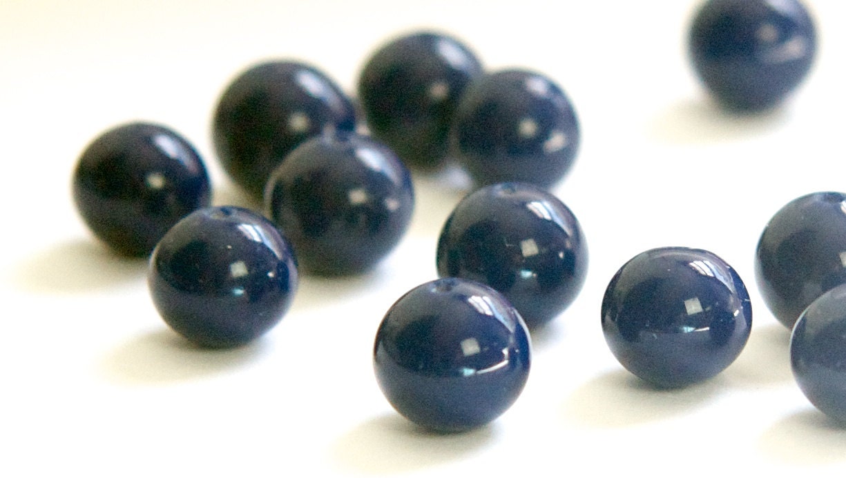 Vintage Navy Blue Glass Beads Japan 10mm (6) jpn007G