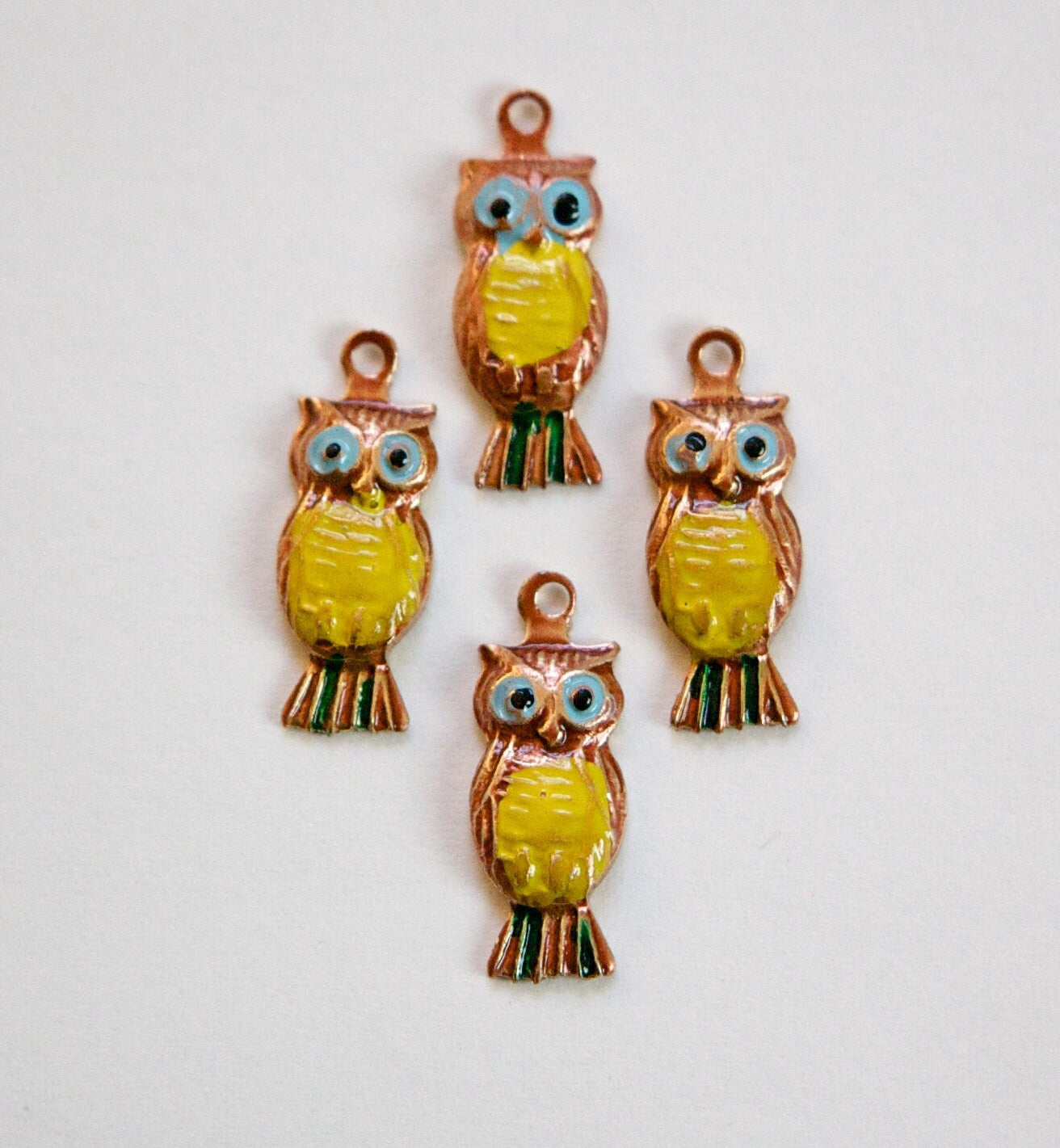 Vintage Metal Owl Charms 19mmx8mm (4) chr176D