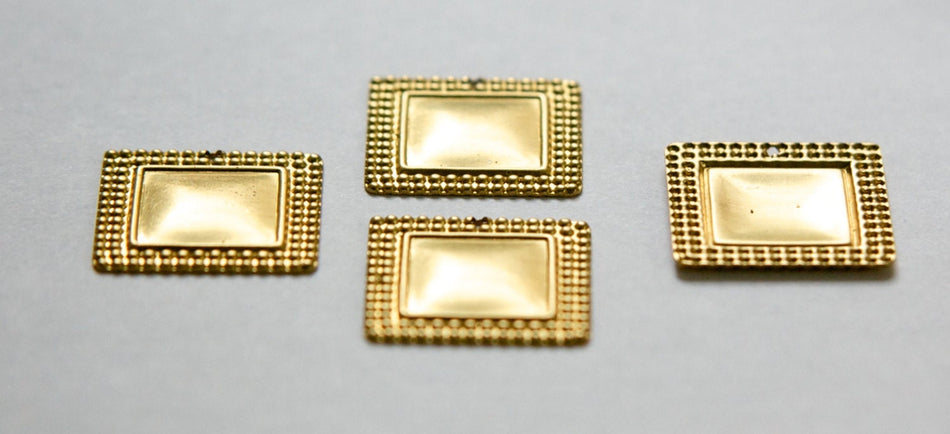 1 Hole Raw Brass Beaded Border Square Charm Pendant Drop (6) mtl396B