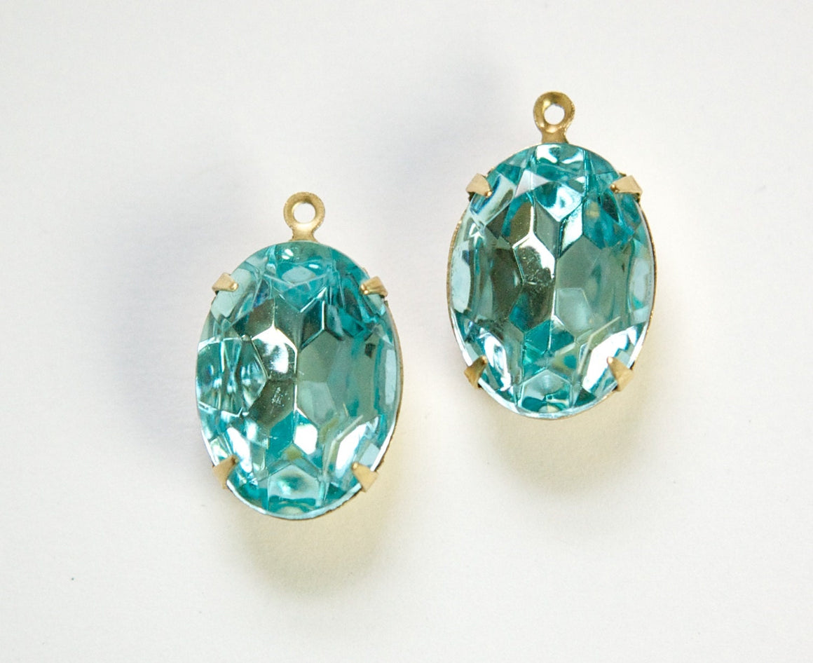 Vintage Faceted Aquamarine Stones 1 Loop Brass Setting 18x13mm ovl003UU