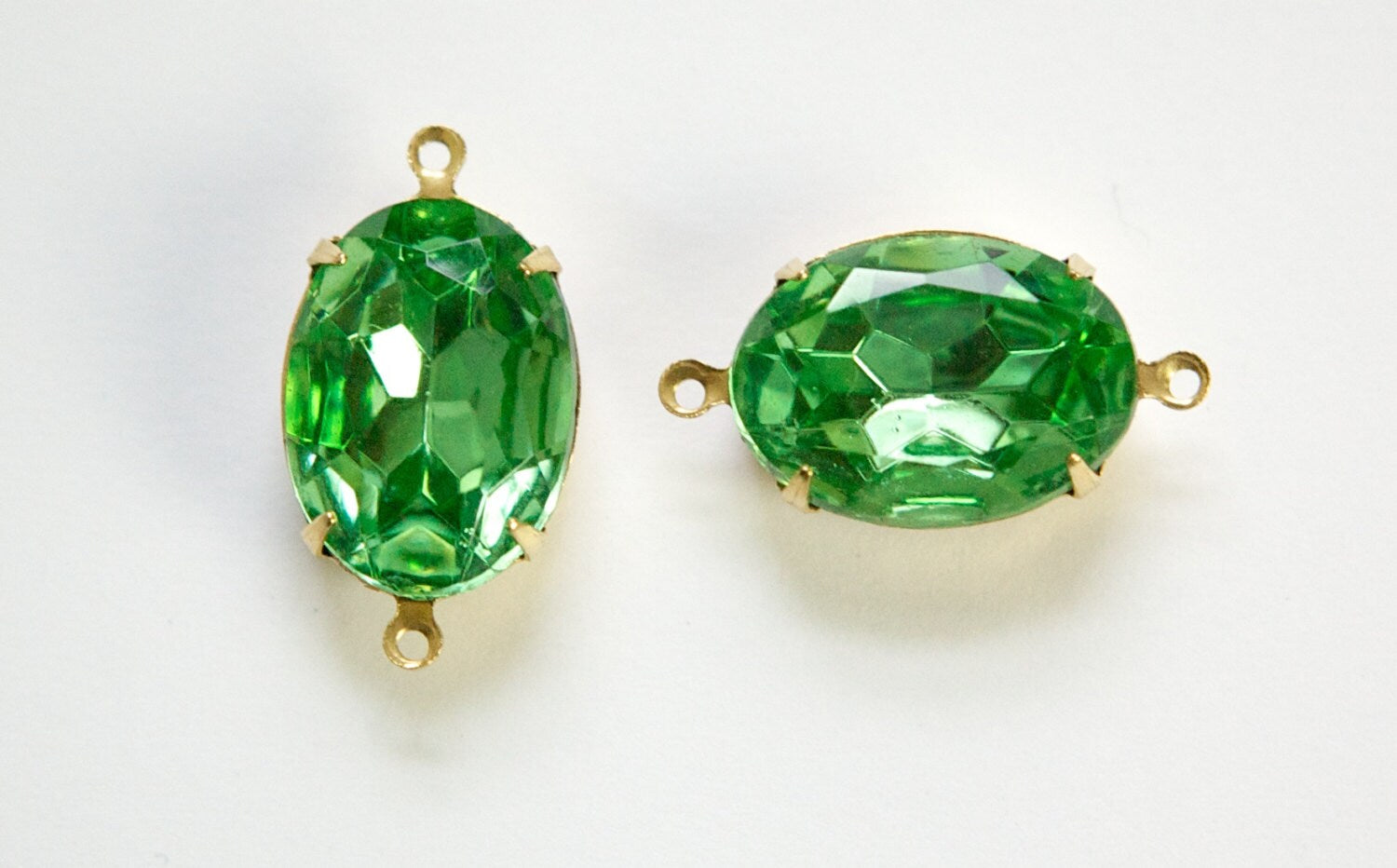 Vintage Faceted Peridot Stones 2 Loop Brass Setting 18x13mm ovl003VV2