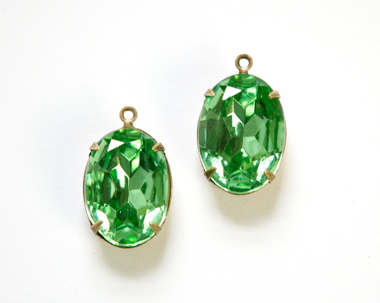 Vintage Faceted Peridot Stones 1 Loop Brass Ox Setting 18x13mm ovl015VV