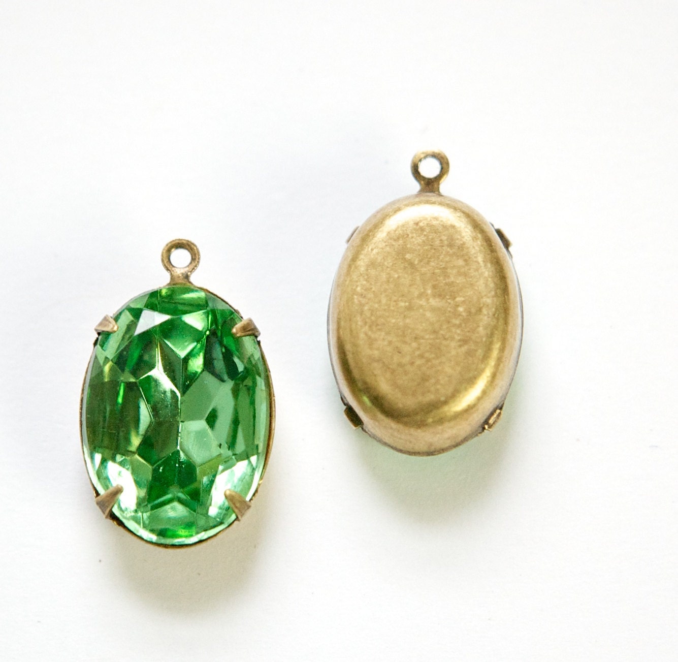 Vintage Faceted Peridot Stones 1 Loop Brass Ox Setting 18x13mm ovl015VV
