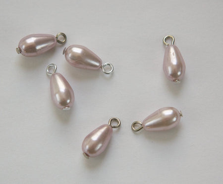 Vintage Acrylic Faux Pearl Teardrop Pale Lilac Silver Loop (8) drp122B