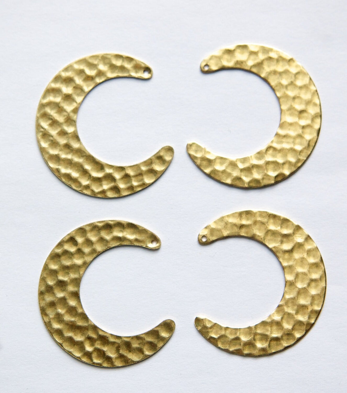 1 Hole Raw Brass Hammered Crescent Open Circle Pendant Drop (4) mtl318A