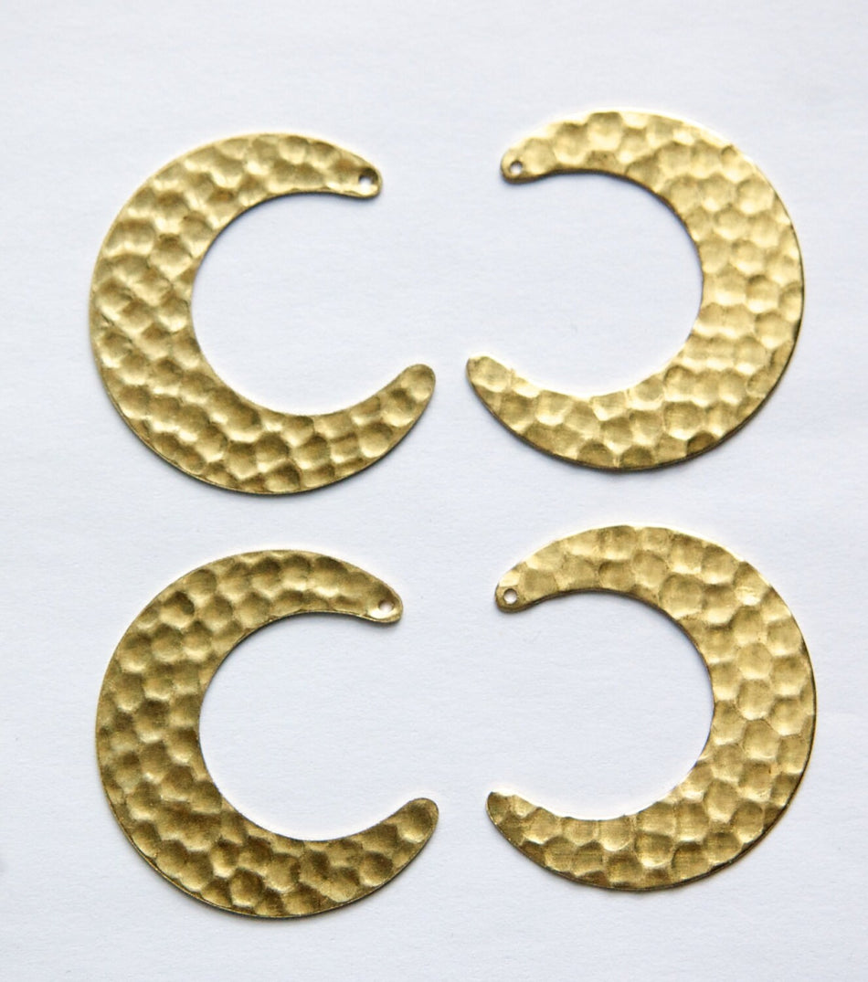 1 Hole Raw Brass Hammered Crescent Open Circle Pendant Drop (4) mtl318A