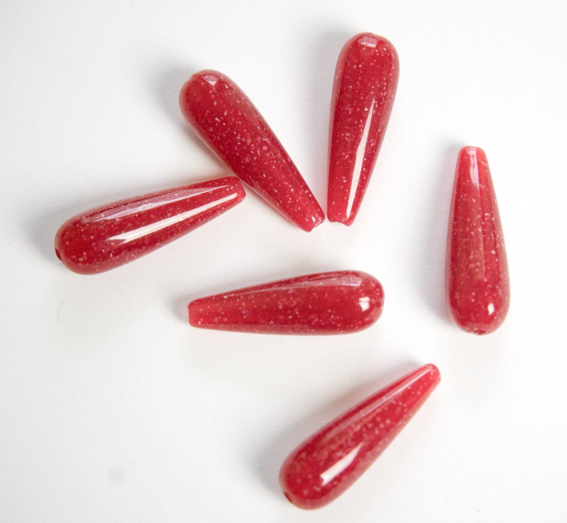 Vintage Berry Red with Sparkles Teardrop Acrylic Beads (6) bds1001F