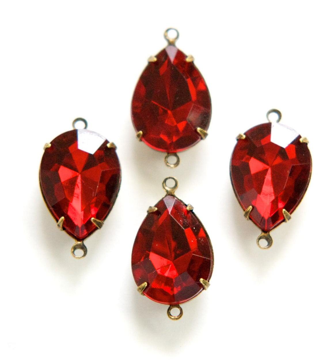 Vintage Faceted Acrylic Ruby Teardrops 2 Loop Brass Ox Setting 18x13mm (4) par011J2