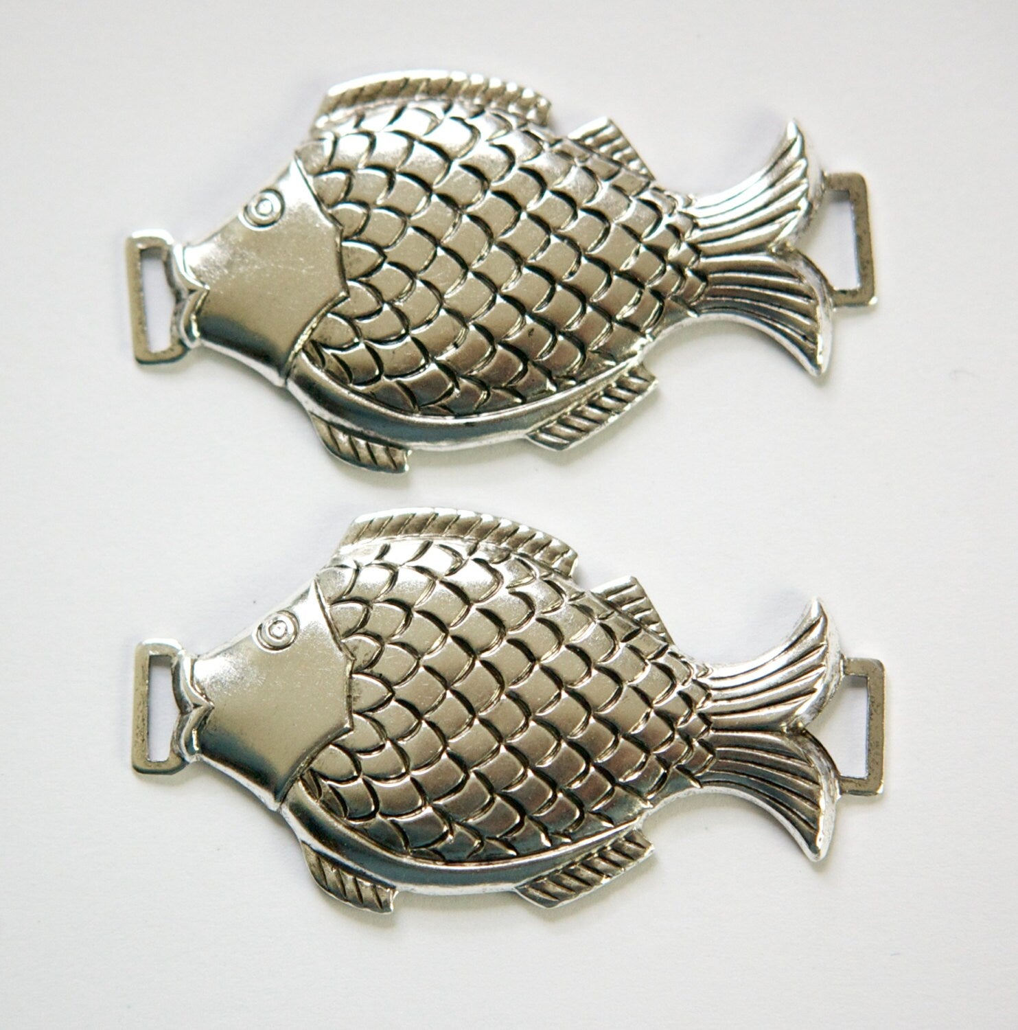 Large Antiqued Silver Fish Connector Pendant Link 52x28mm (2) mtl400B