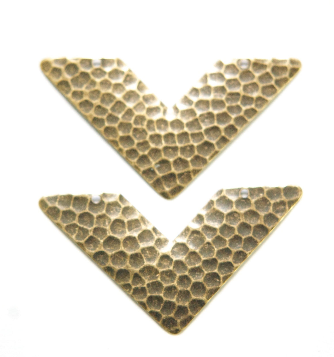 2 Hole Brass Ox Hammered V Connector Pendant (4) mtl390C