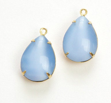 18x13mm Blue Moonglow Glass Pear Stone in 1 Loop Setting
