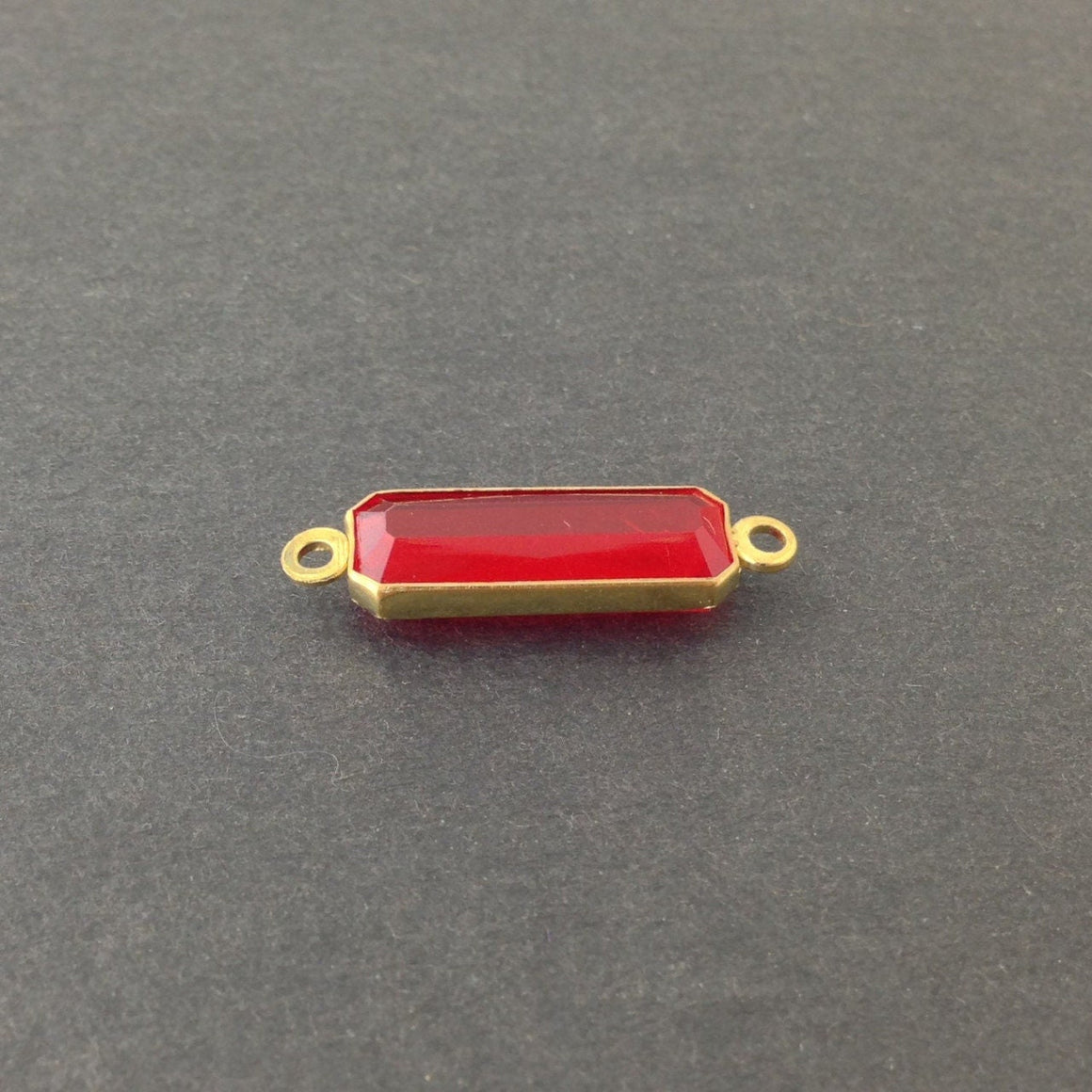 2 Loop Vintage Ruby Acrylic Faceted Channel Set Rectangle Drops 7x19mm (6) chr068D
