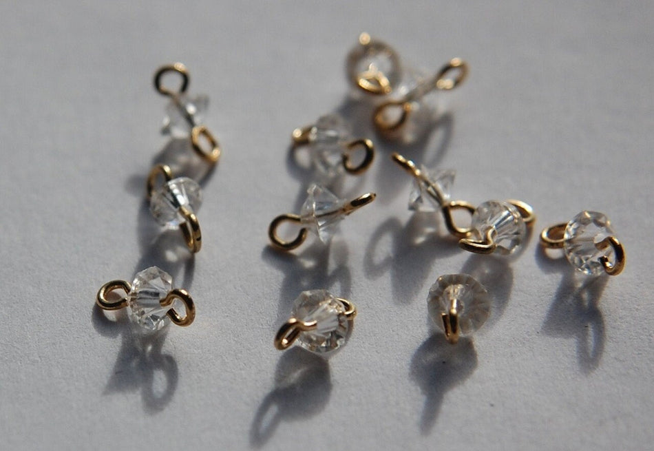 Vintage 2 Loop Faceted Crystal Clear Glass Bead Drops chr148