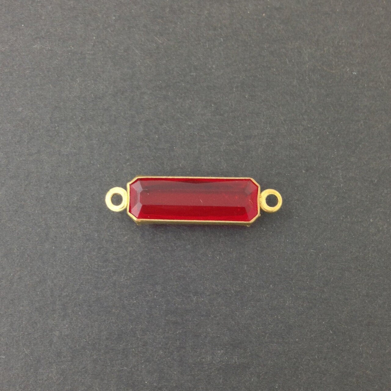 2 Loop Vintage Ruby Acrylic Faceted Channel Set Rectangle Drops 7x19mm (6) chr068D