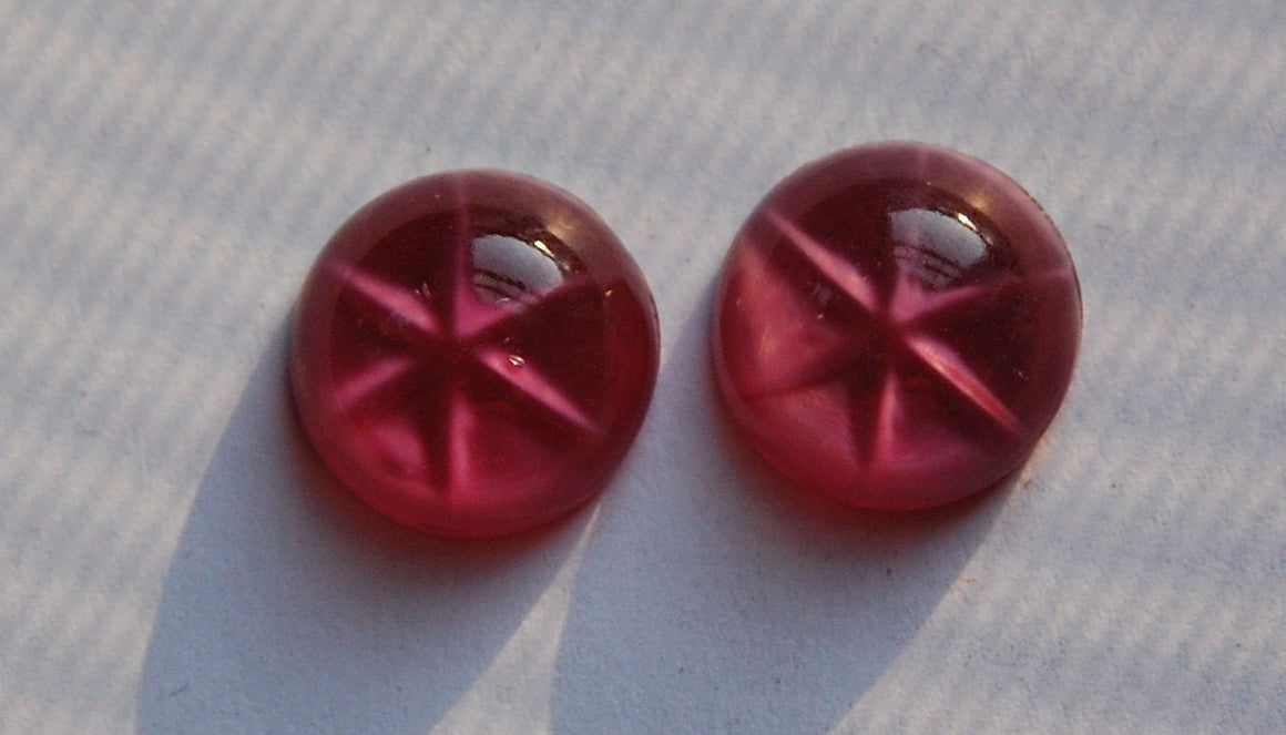 Vintage Cranberry Pink Moonglow Glass Star Cabochons 13mm (2) cab699A