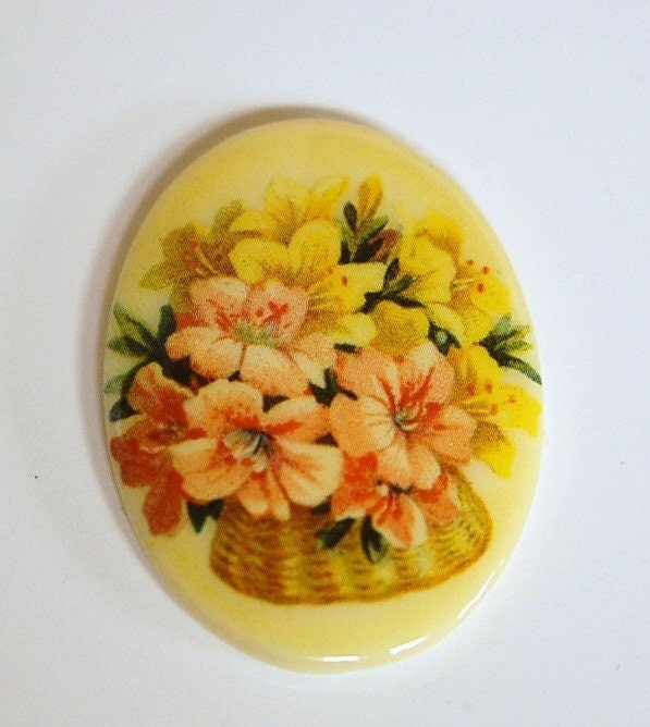 Vintage Glass Cabochon Basket of Peach Yellow Flowers 40x30mm cab680E