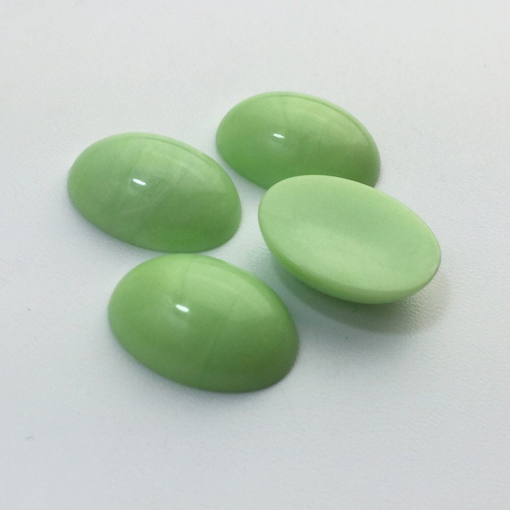 Vintage Green Swirled Domed Cabochons Italy 18mm x 13mm (4) cab652B