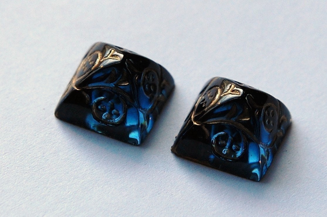 12mm Montana Blue Glass Etched with Gold Pyramid Cabochons (2) cab580J