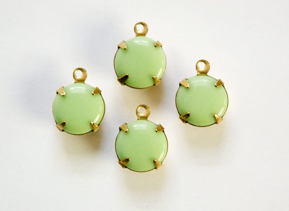 Vintage Green Smooth Glass Stones 1 Loop Brass Settings 11mm rnd010D