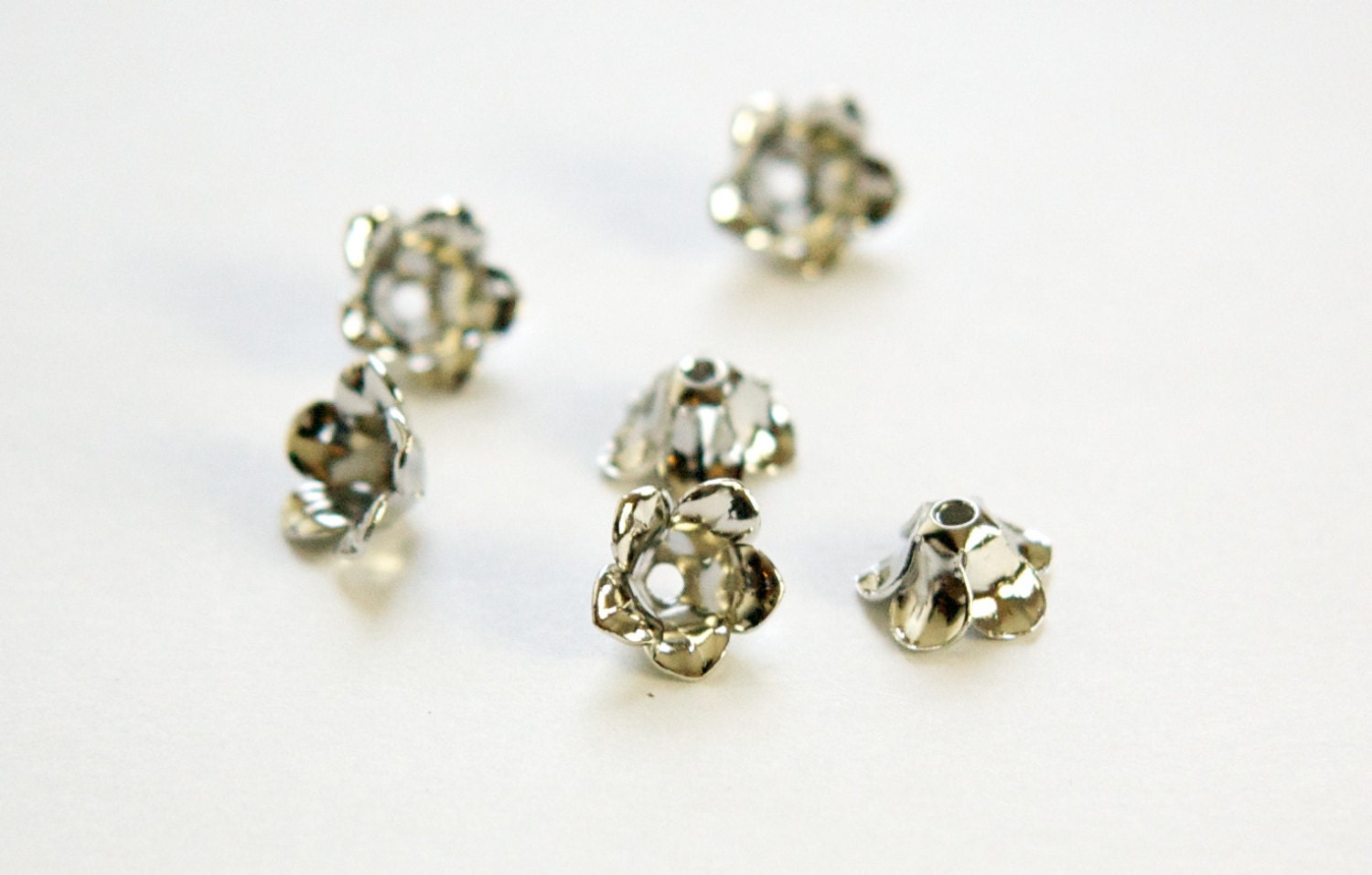 Silver Plated Flower Bud Bead Cap Finding (6) mtl303E