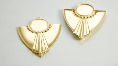 1 loop Raw Brass Deco Swag Shield Pendant with 13mm Setting (4) pnd022E