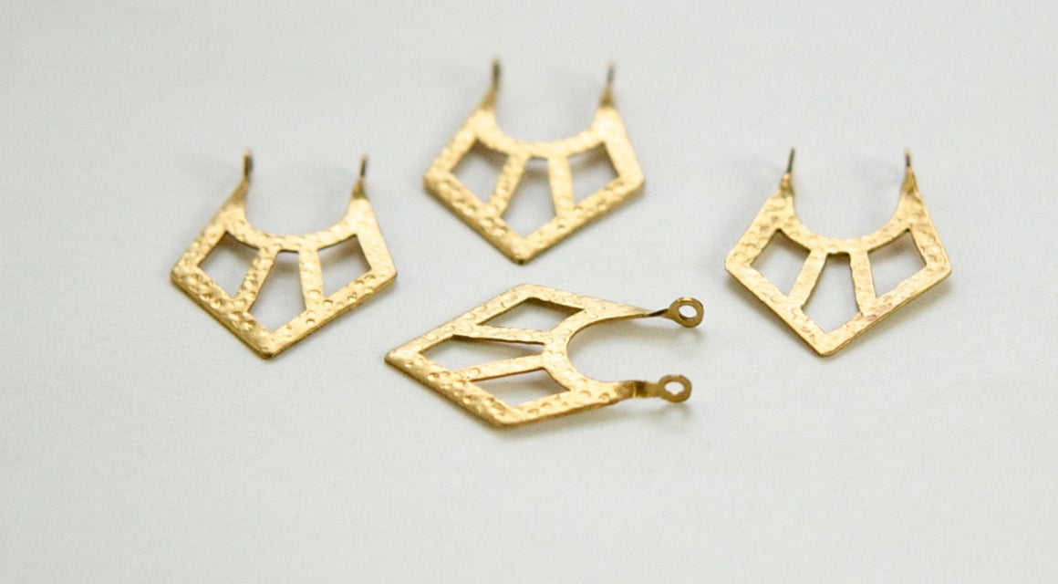 2 Loop Raw Brass Hammered V Pendants Drops (6) 24x18mm mtl182B