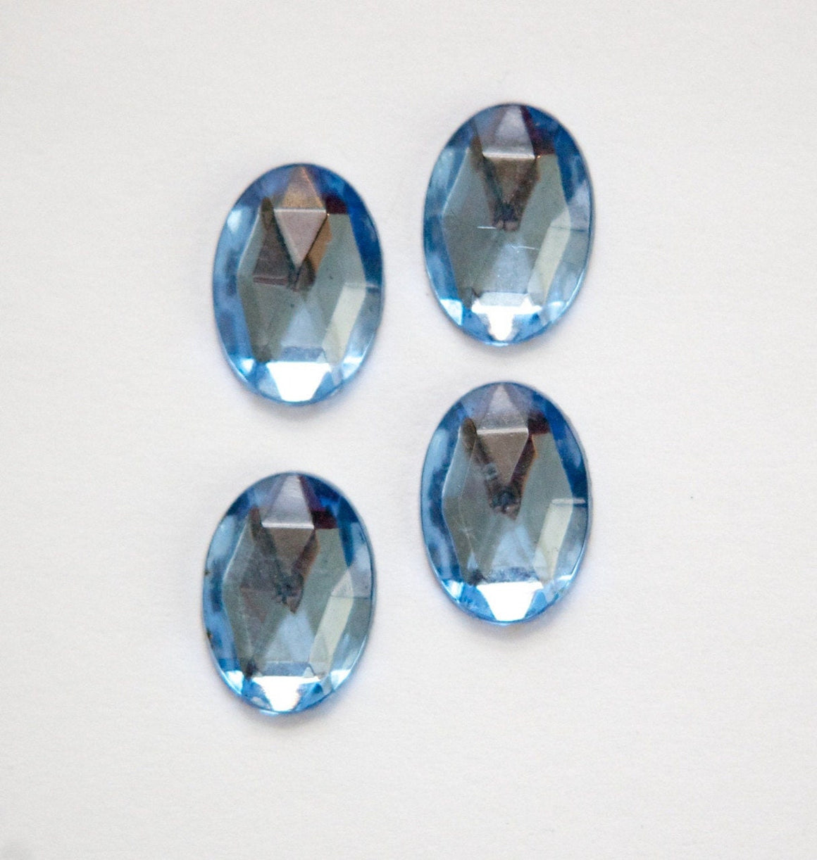 Vintage Light Sapphire Faceted Glass Cabochons 14x10mm cab577Y