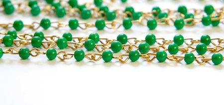 Vintage Jade Green Plastic Beaded Chain Coppery Gold Links Japan chn020K
