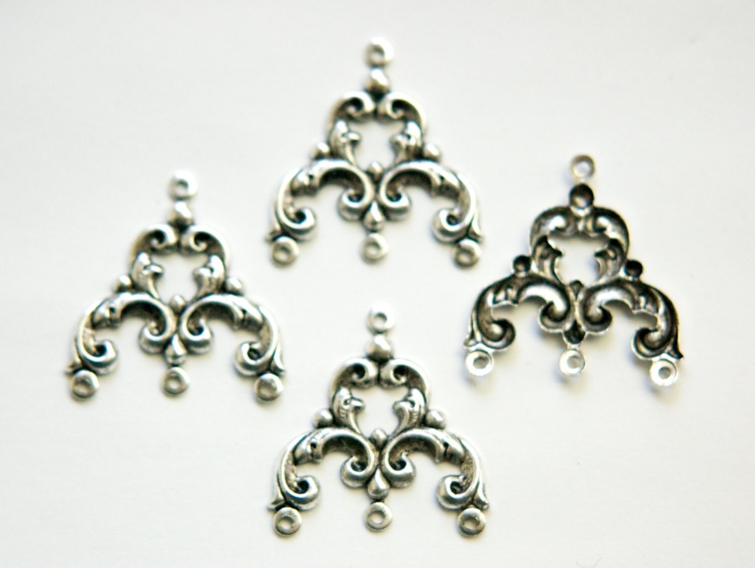4 Loop Antiqued Silver Plated Brass Scrolled Chandelier Pendant Findings 23x22mm (4) mtl084C