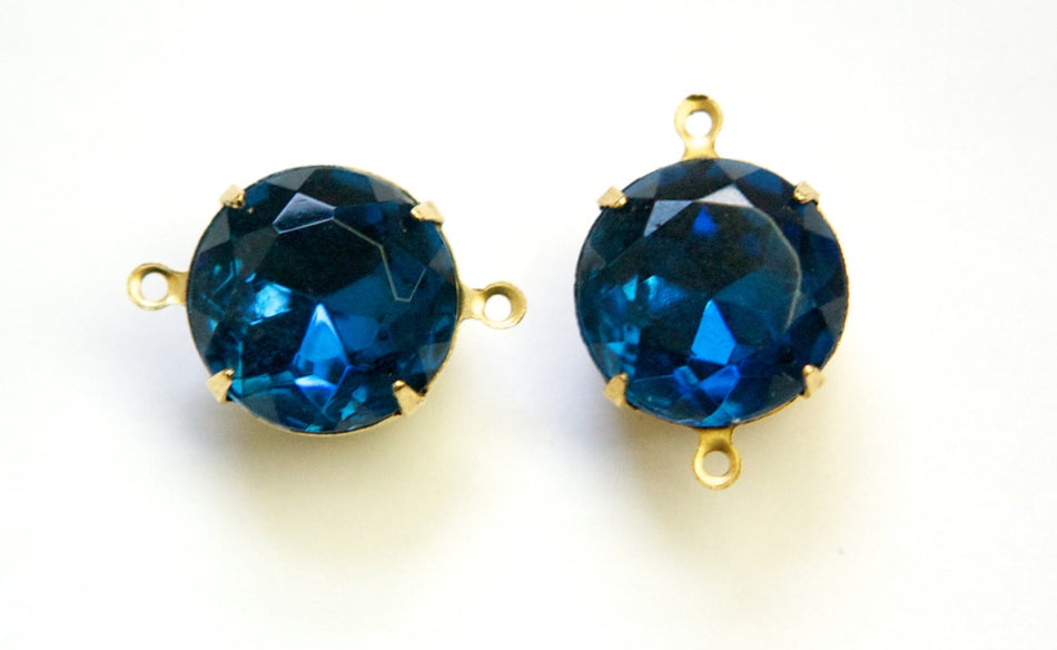 Vintage Montana Sapphire Faceted Glass Stones 2 Loop Brass Settings 15mm rnd012H2