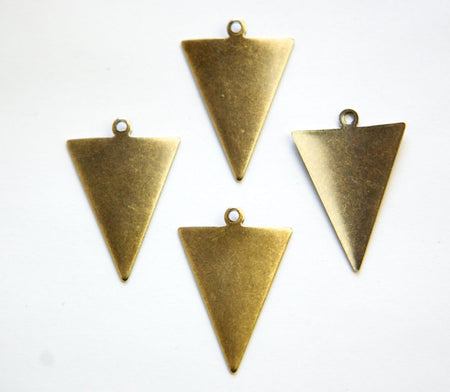1 Loop Dapped Brass Ox Triangle Pendant Findings (8) mtl383B