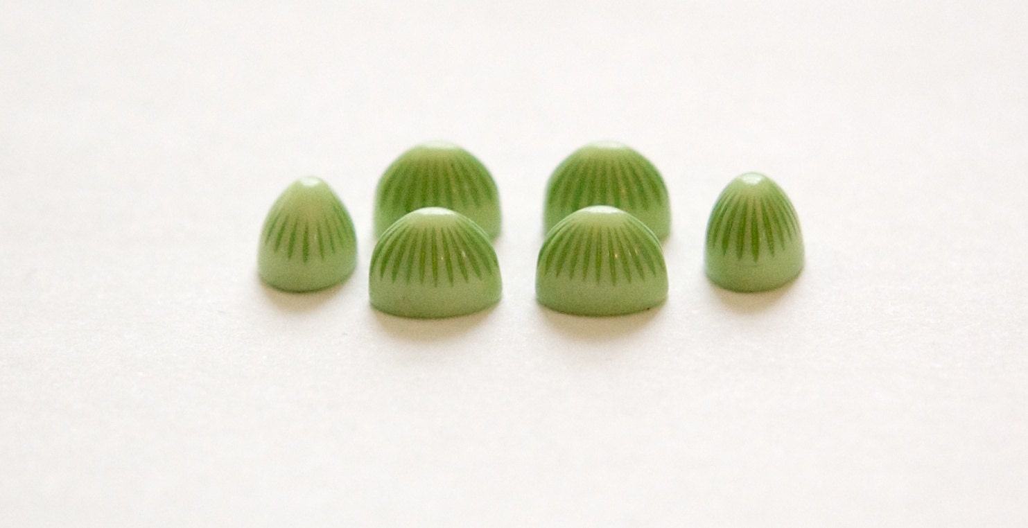 Vintage 2 Tone Green Etched Top Acrylic Cabochons 8x6mm cab810C