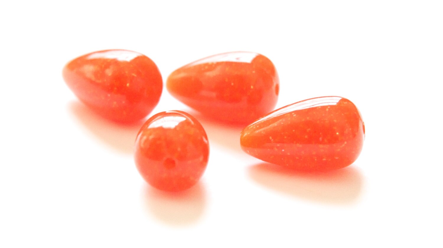 Vintage Dark Orange with Speckles Chubby Teardrop Acrylic Beads (4) bds1002D