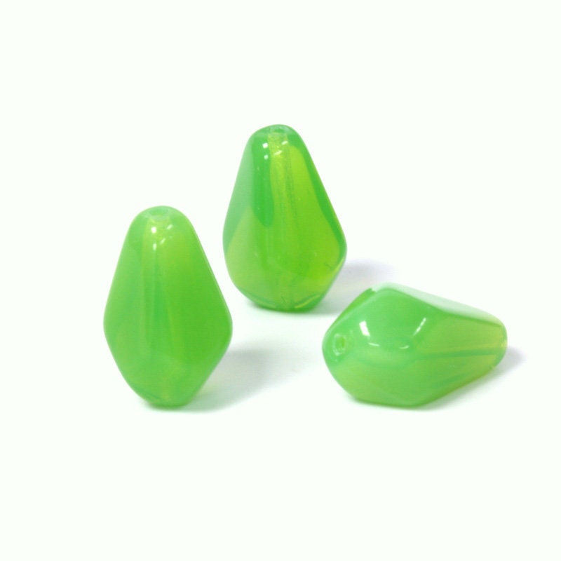 15x10mm Green Opal Czech Faceted Teardrop Glass Beads (6)