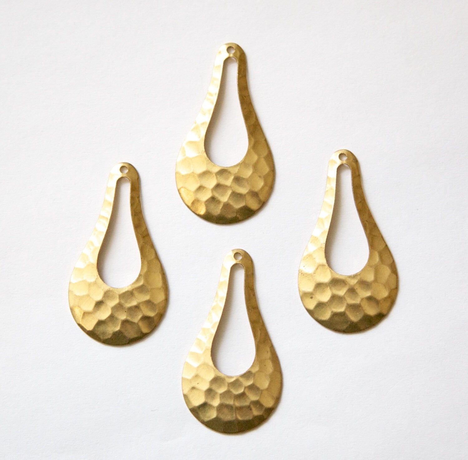 1 Hole Hammered Raw Brass Pear Drop Pendant Drops (4) mtl410A