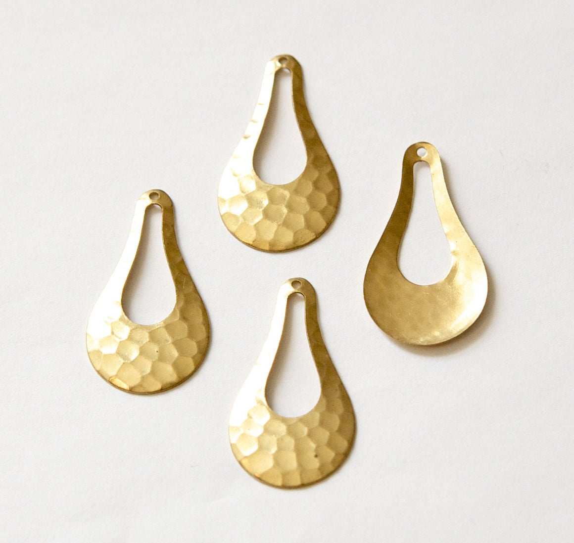1 Hole Hammered Raw Brass Pear Drop Pendant Drops (4) mtl410A