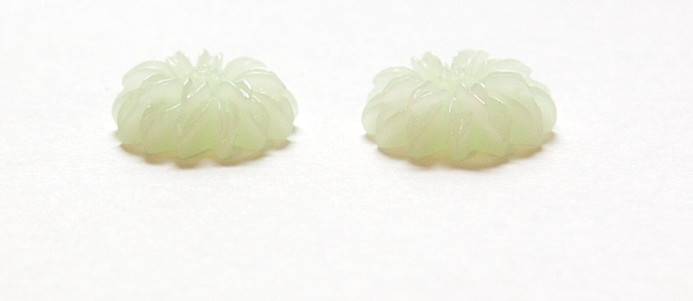 Pale Light Green Double Layered Acrylic Flower Cabochon (4) cab850B
