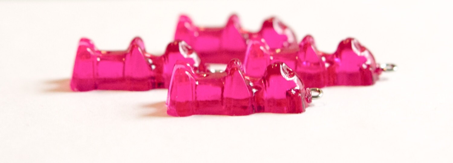 Fuchsia Gummi Bear Charms Drops (4) chr152F