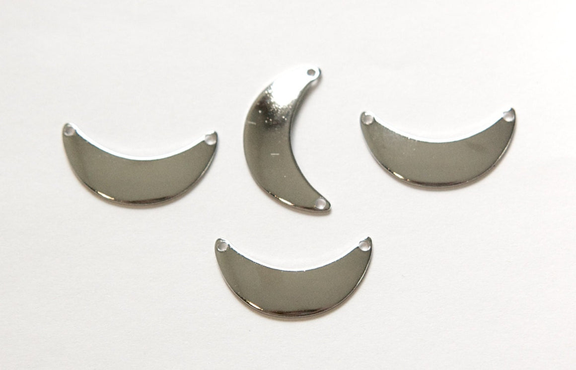 2 Hole Silver Plated Small Crescent Pendant Connector (8) mtl388D
