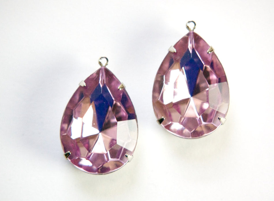 Vintage Faceted Lt Amethyst Acrylic Teardrop Stone 1 Loop Silver Setting 25x18mm par017A