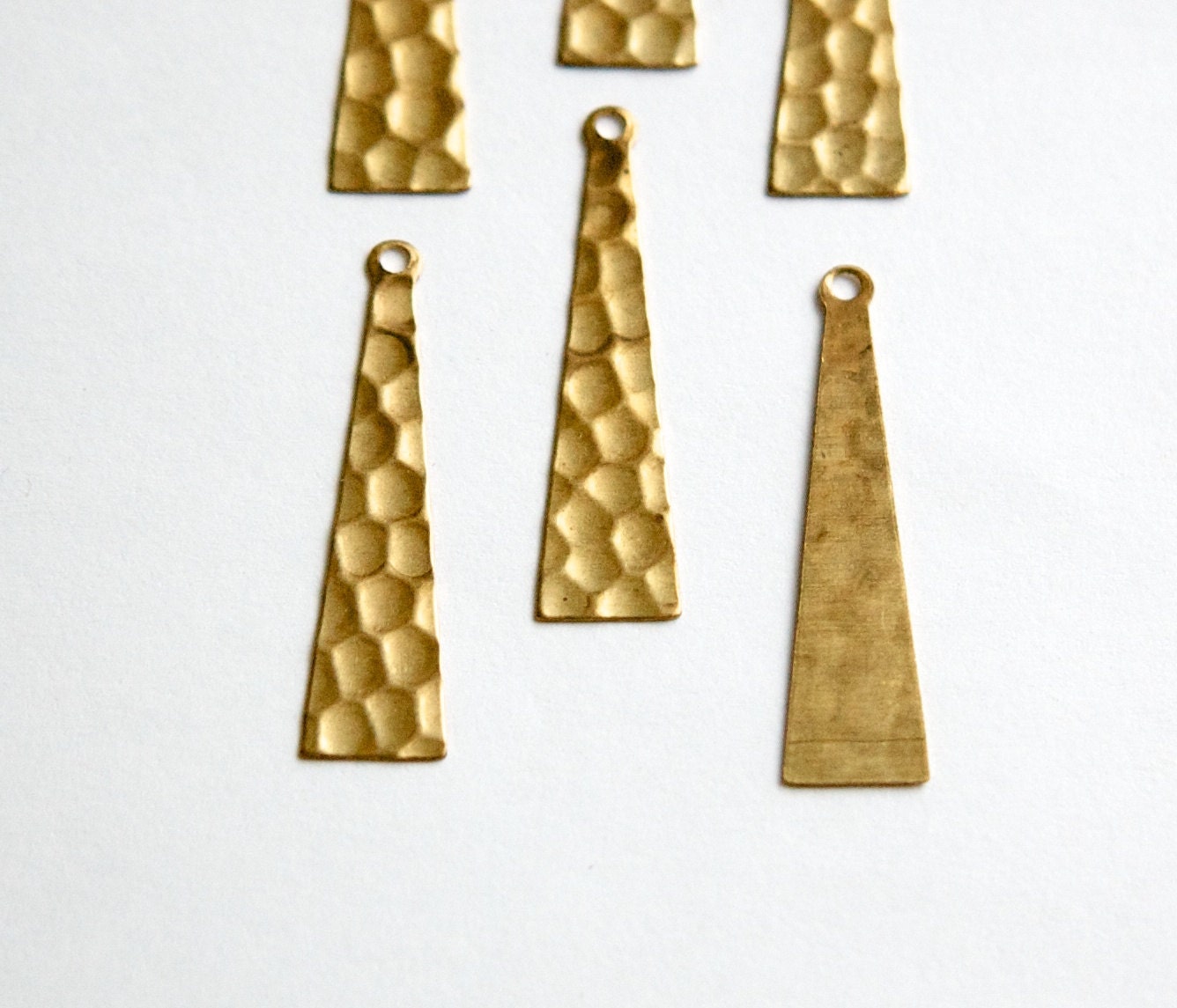 Hammered Raw Brass Narrow Triangle with Loop Pendant Drops (8) mtl412B