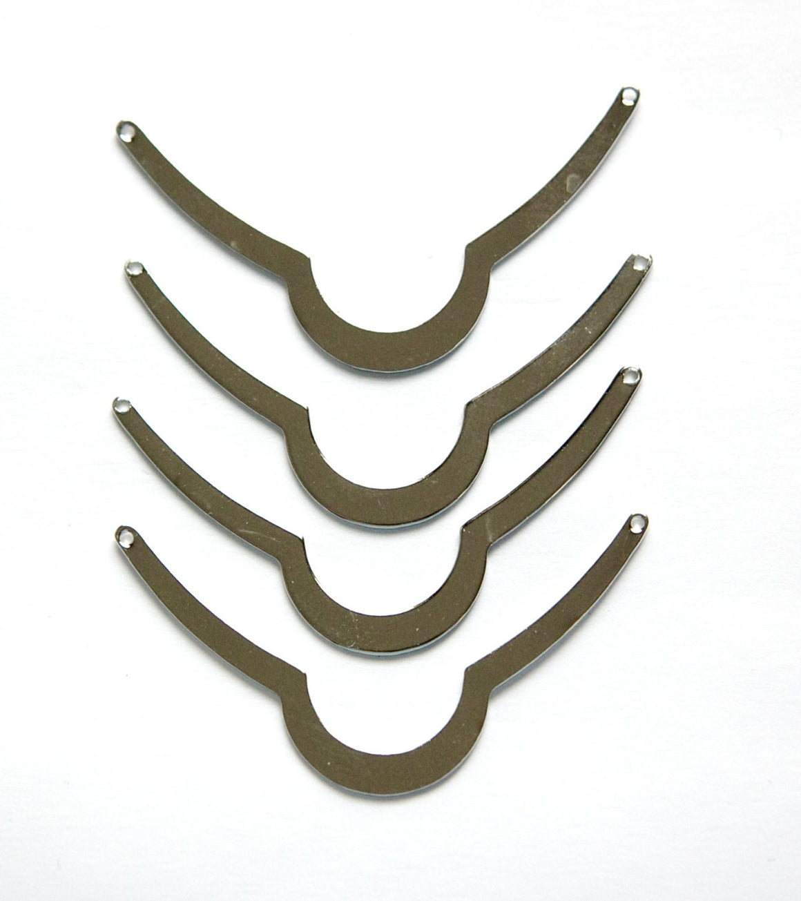2 Hole Silver Plated Scalloped Connector Pendants (6) mtl045G